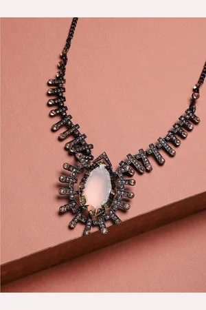 Sangria Silver-Plated Stone-Studded Necklace
