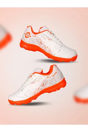 NIVIA Men Bounce Cricket Shoes