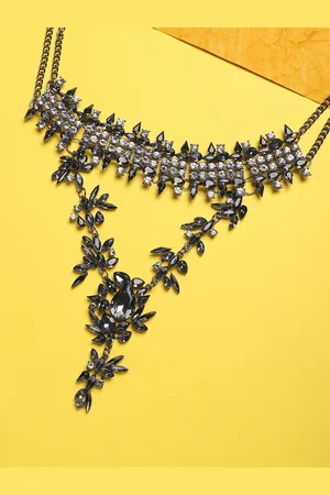 Sangria Silver-Plated Stone-Studded Necklace
