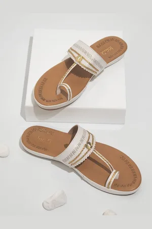 Inc 5 Women White One Toe Flats with Laser Cuts