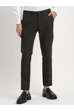 The Bear House Men Solid Tapered Fit Mid-Rise Formal Trousers