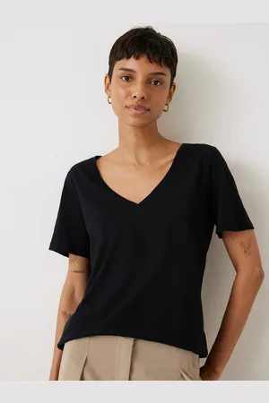 Color Capital Relaxed Fit V-Neck Short Sleeves Top