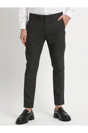 The Bear House Men Solid Tapered Fit Mid-Rise Formal Trousers