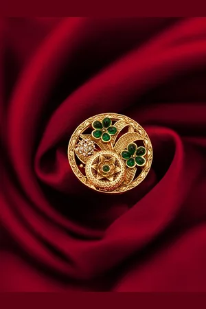 Aadita Gold Plated Kundan Studded Adjustable Ring