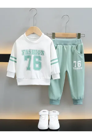 Stylecast Boys Green & White Printed T-Shirt With Trouser