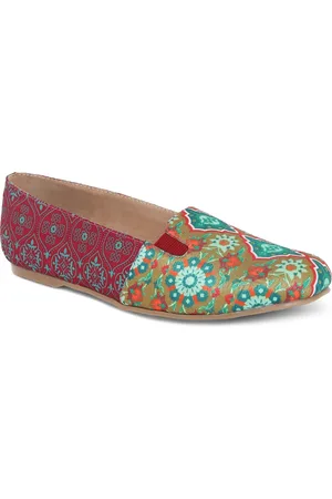 KANVAS Women Green Printed Slip-On Sneakers