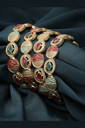Sukkhi Set Of 4 Gold-Plated American Diamond-Studded & Beaded Bangle