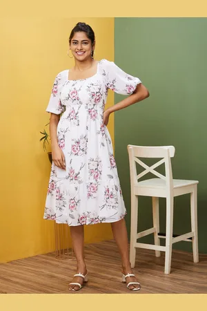 Globus White Floral Printed Puff Sleeve Fit & Flare Midi Dress