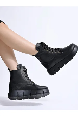 Shoetopia Women Mid Top Textured Flatform-Heeled Chunky Boots