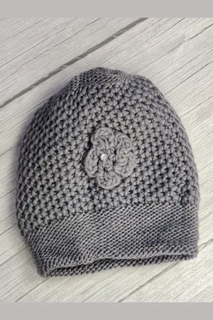EL REGALO Women Self Design Beanie
