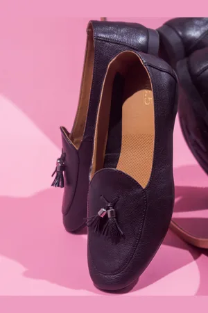 Inc 5 Women Black Fashion Loafers