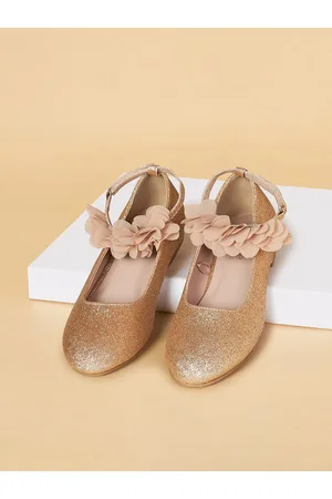 Pantaloons Girls Embellished Round Toe Ballerinas