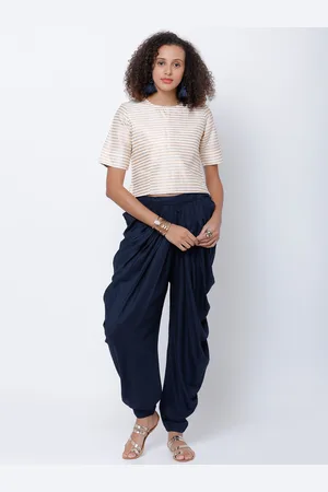 Vishudh Women Off-White & Navy Blue Printed Top with Trousers