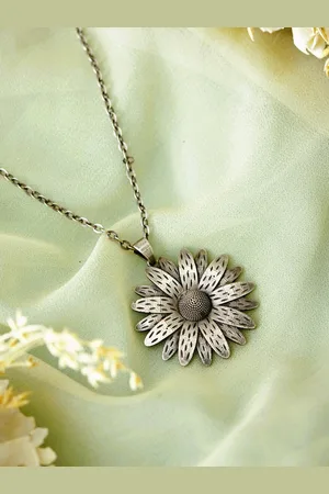 ATIBELLE German Silver Plated Floral Shaped Pendant With Chain
