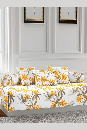 Arrabi White & Yellow 6 Pieces Floral Printed Diwan Set