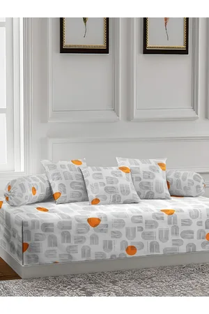 Arrabi White & Black 6 Pieces Printed Diwan Set