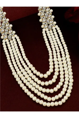 OOMPH Men Kundan Studded Necklace