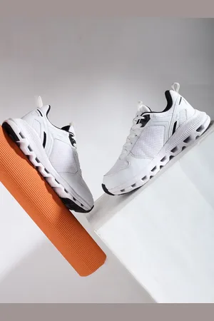 IMPAKTO Men Mesh Lace-Up Running Shoes