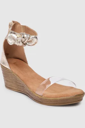 Inc 5 Inc. 5 Textured Wedges with Bow