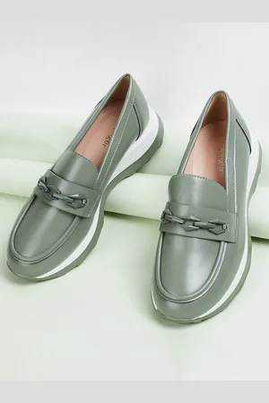 Lifestyle Women Round Toe Loafers