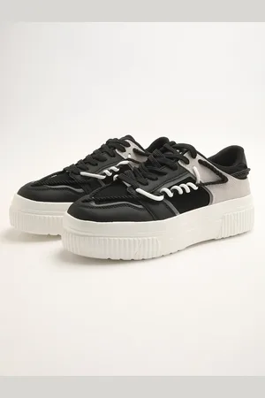 The Bear House Men Colourblocked Round Toe Lace-Ups Sneakers