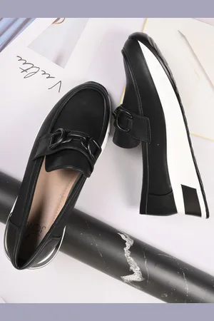Jove Women Embellished Lightweight Loafers
