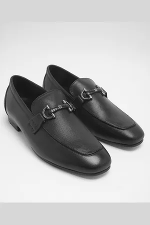 The Bear House Men Textured Leather Slip-On Horsebit Loafers