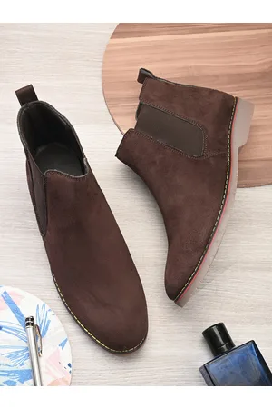 Roadster The Lifestyle Co. Men Round Toe Mid-Top Chelsea Boots