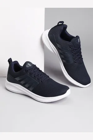 PARAGON Men Textured Cushioned Insole Sneakers