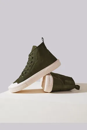 Styli Men Hi-Top Canvas Lace Up Sneakers