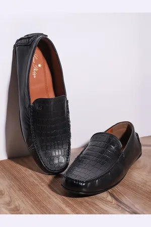 Louis Philippe Men Textured Round Toe Leather Loafers