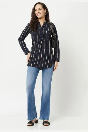 Crimsoune Club Women Blue Bootcut Heavy Fade Stretchable Jeans