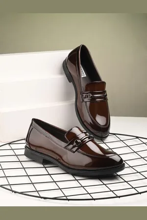 HERE&NOW Men Buckel Detailed Formal Loafers