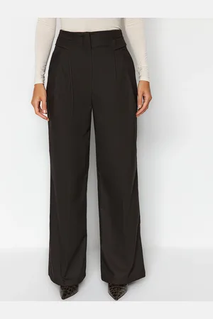 Black Solid Bootcut Trousers –