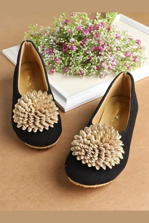 LIL PITAARA Girls Embellished Detail Ballerinas Flats