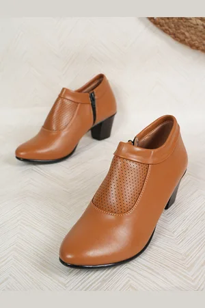 Mast & Harbour Women Mid Top Block Heeled Boots