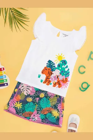 Pantaloons Infants Girls Printed Pure Cotton Top with Shorts