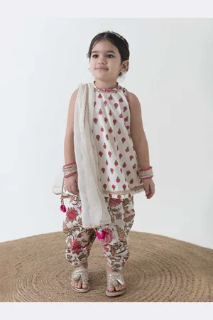 Tiber Taber Girls Ethnic Motifs Printed Regular Kurti with Dhoti Pants & Dupatta