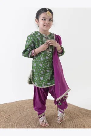 Tiber Taber Girls Floral Printed Regular Kurta with Salwar & With Dupatta