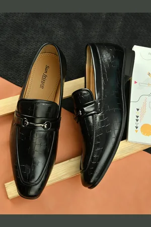 San Frissco Men Textured Leather Formal Horsebit Loafers