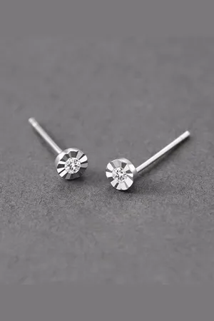Salty Stone Studded Circular Studs Earrings