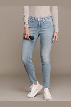 Calvin Klein Women Skinny Fit Heavy Fade Jeans