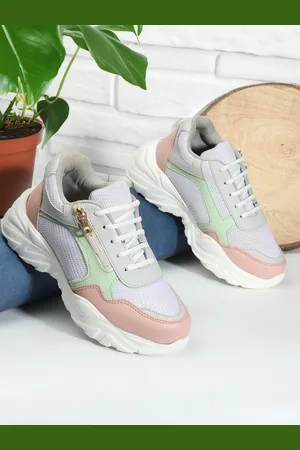 Roadster The Lifestyle Co. Colourblocked Lace Up Chunky Sneaker