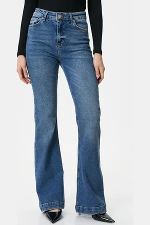 Koton Women Bootcut Mid Rise Clean Look Stretchable Jeans
