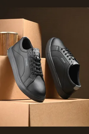 SPYKAR Men Round Toe Sneakers