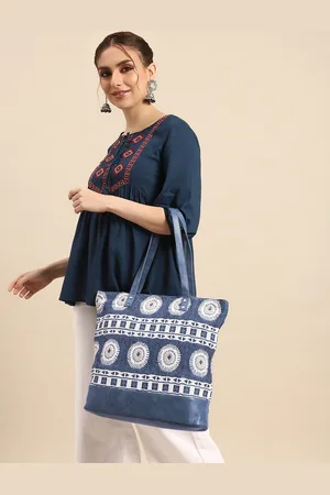 Sangria Ethnic Motifs Printed Oversized Shopper Tote Bag