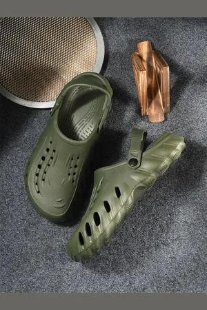 Afrojack crocs deals