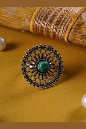 Shoshaa Women Silver-Plated Green Stone-Studded Oxidised Finger Ring