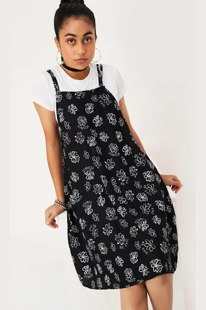 Max Collection Girls Floral Printed Shoulder Straps Pinafore Dress With T-shirt