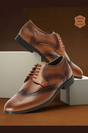 Carlton London Men Textured Round Toe Leather Formal Brogues